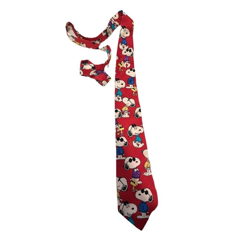 Mens Necktie Be Cool Peanuts Snoopy Red Joe Cool Silk Tie United Feature Synd